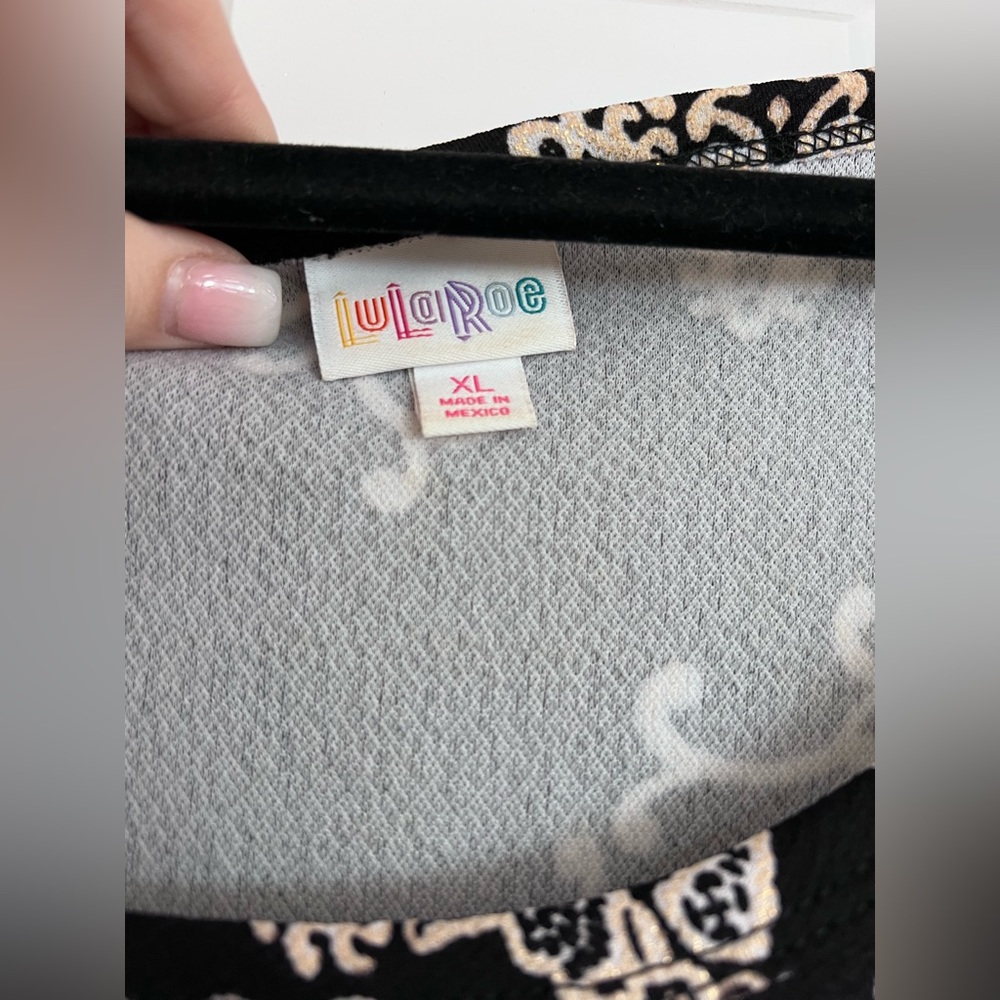 LulaRoe Nicole Elegant Collection with Matching Tights, jewelry, & belt - Picture 4 of 16